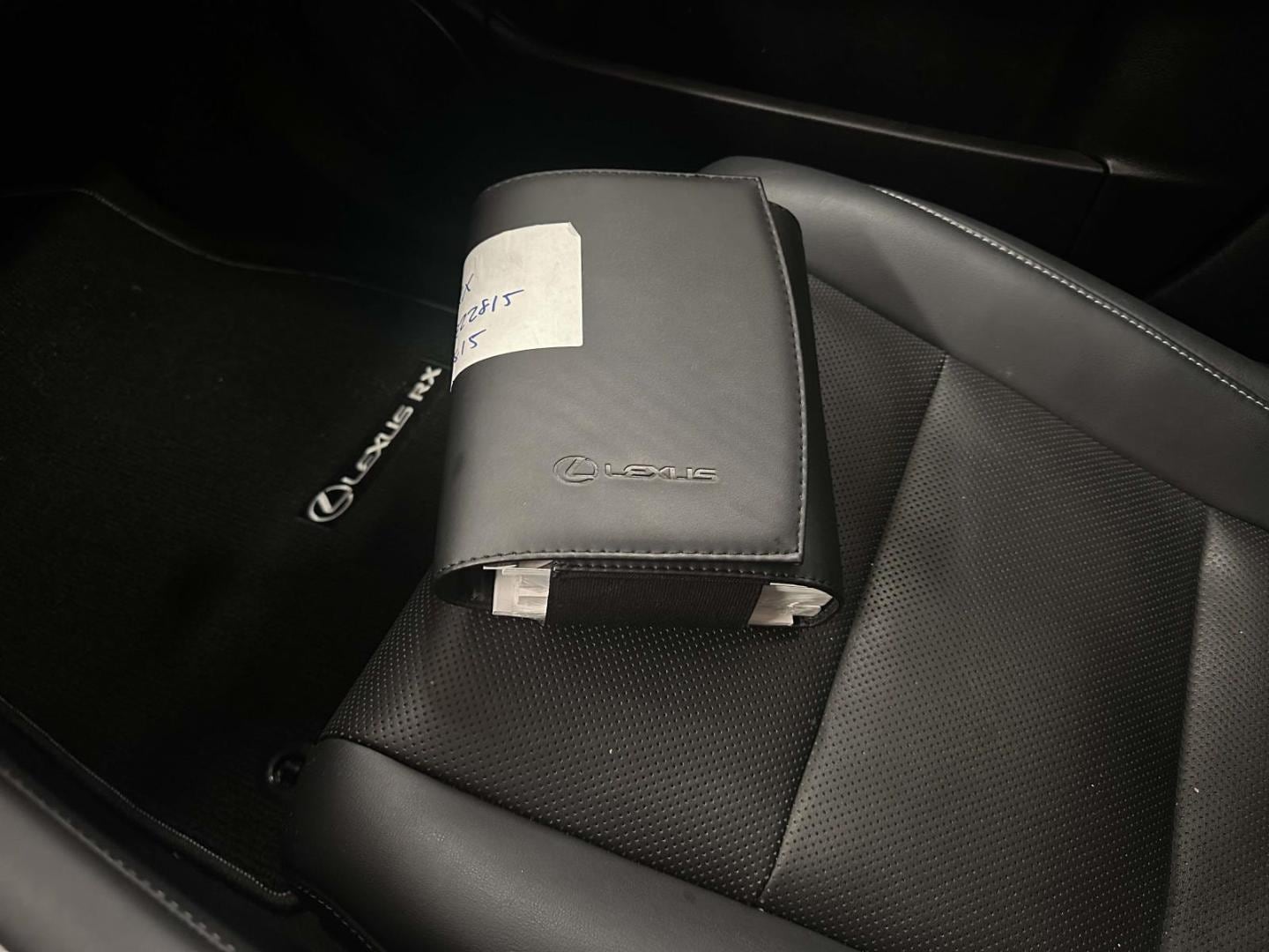 2020 Lexus RX 350 - Photo 40