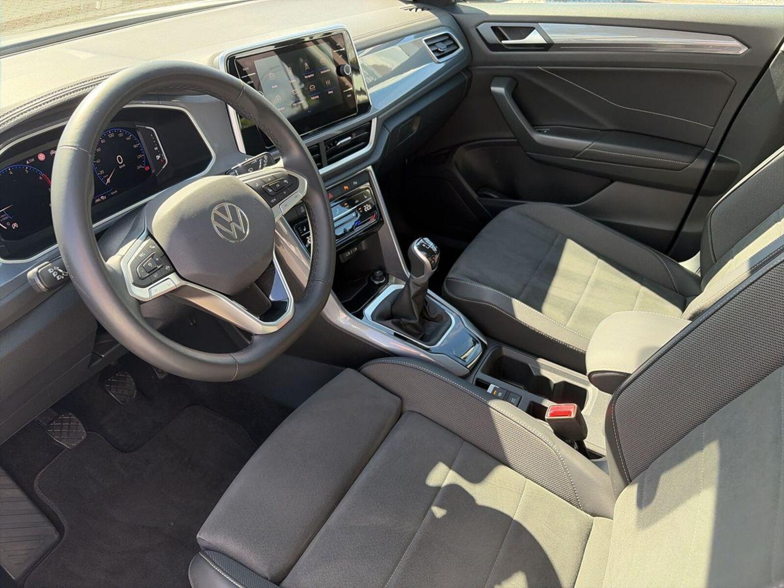 Volkswagen T-Roc – Bild 8