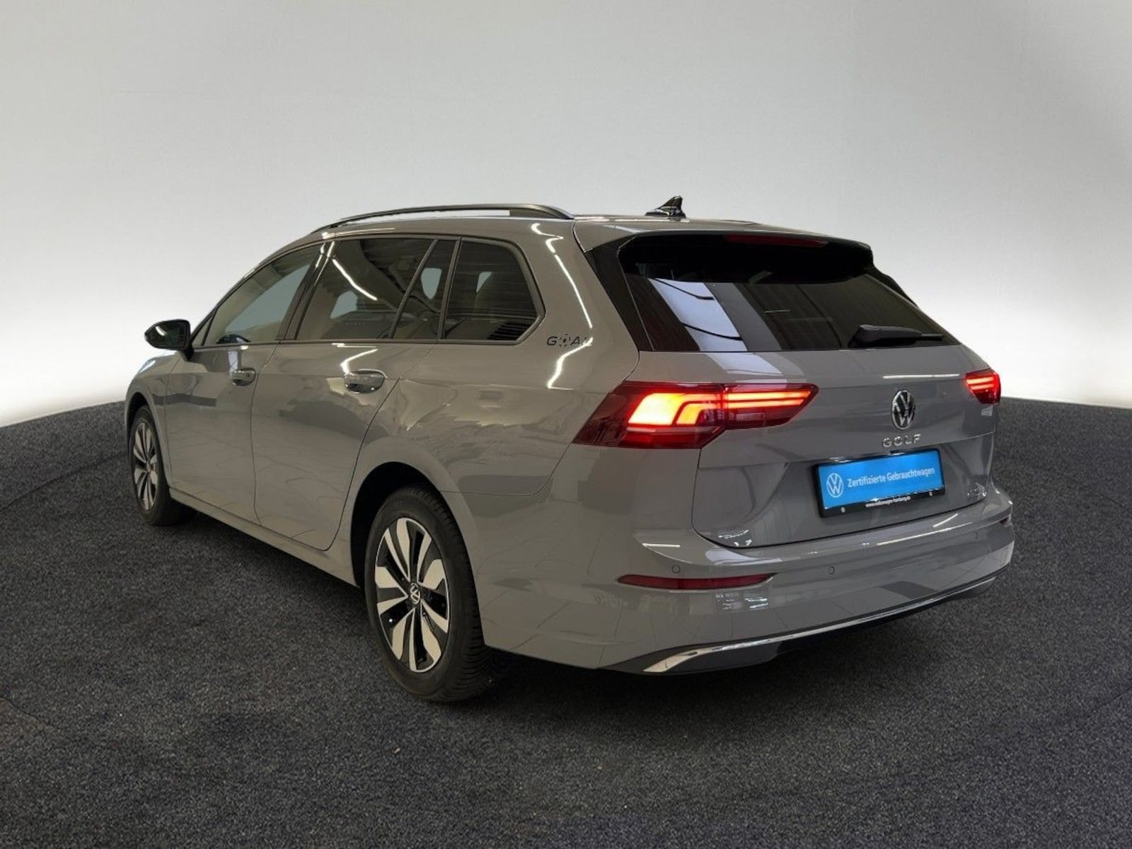 Volkswagen Golf Variant – Bild 3