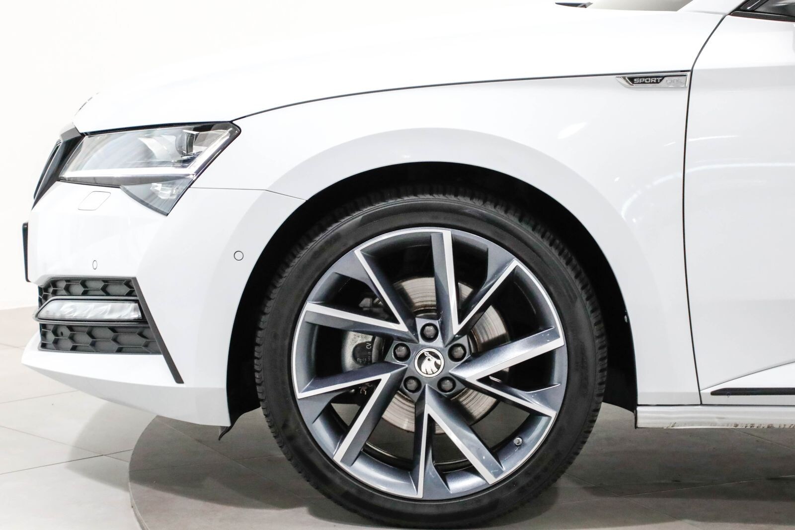 Škoda Superb Combi – Bild 15