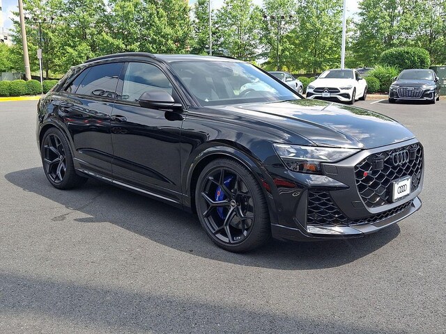2026 Audi RS Q8 SUV performance