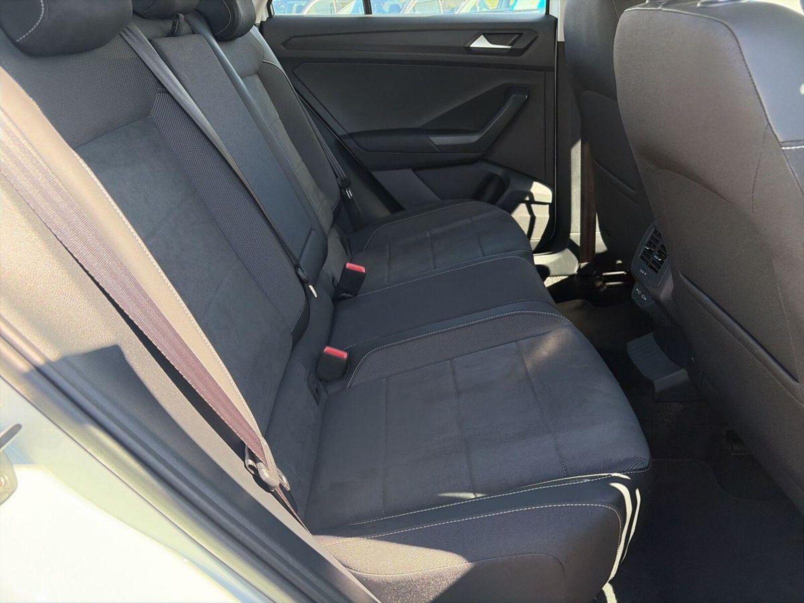 Volkswagen T-Roc – Bild 9