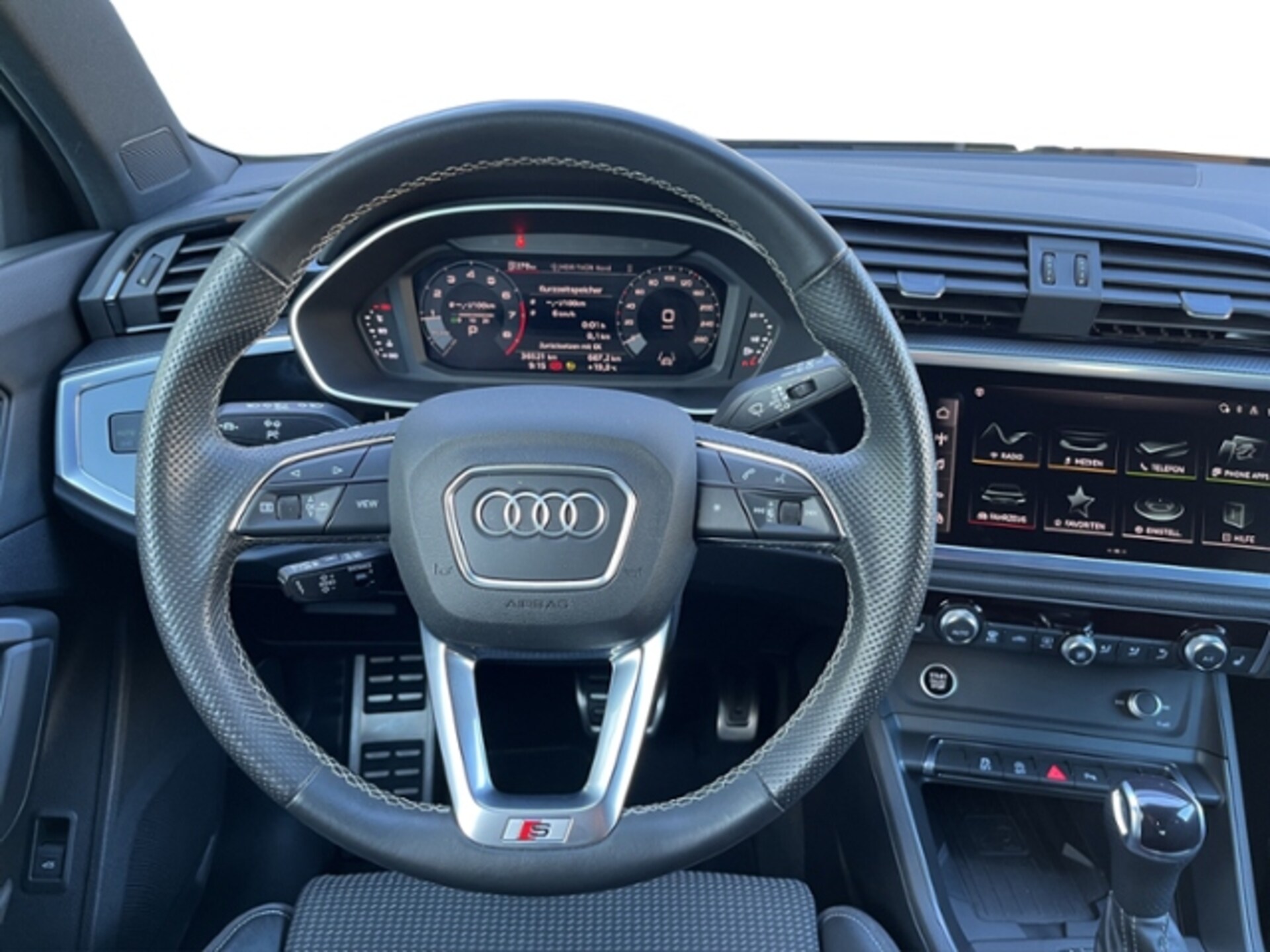 Audi Q3 SUV S line