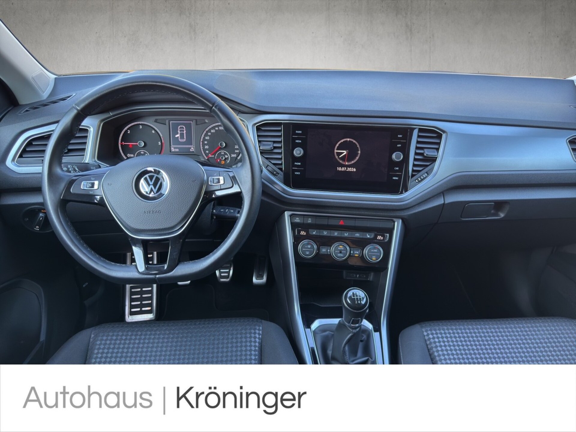 Volkswagen T-Roc Active