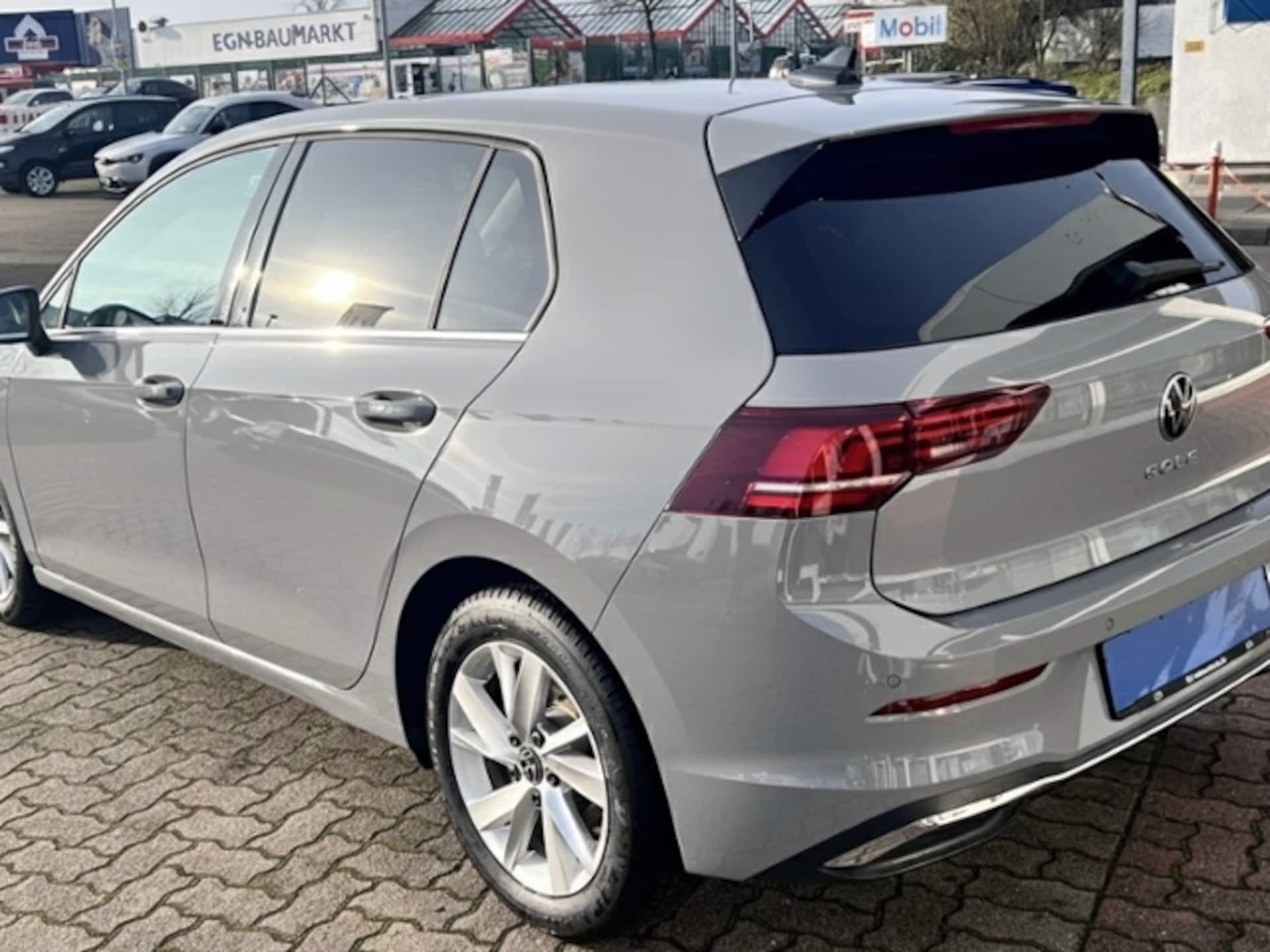 Volkswagen Golf Style