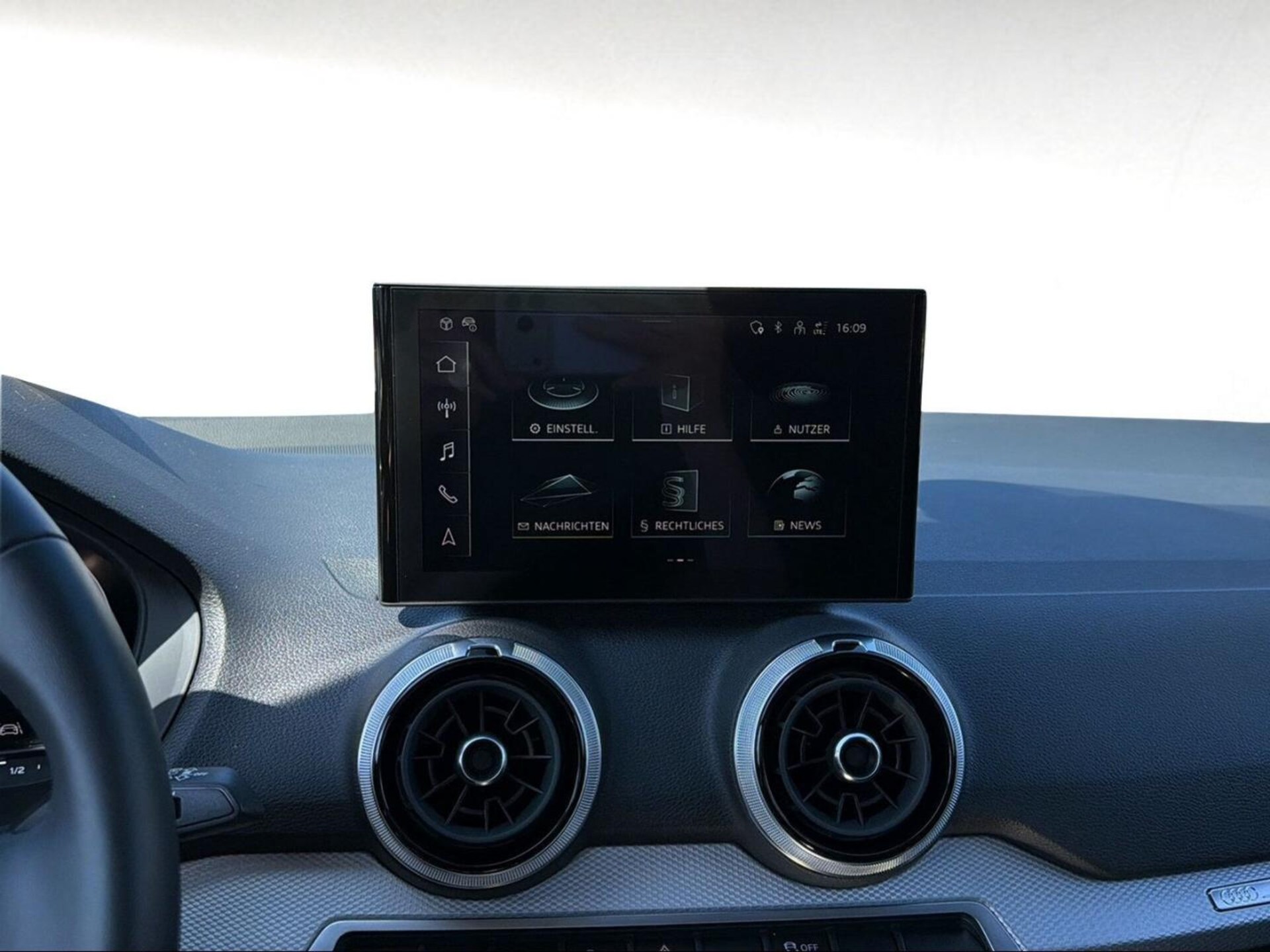 Audi Q2 S line