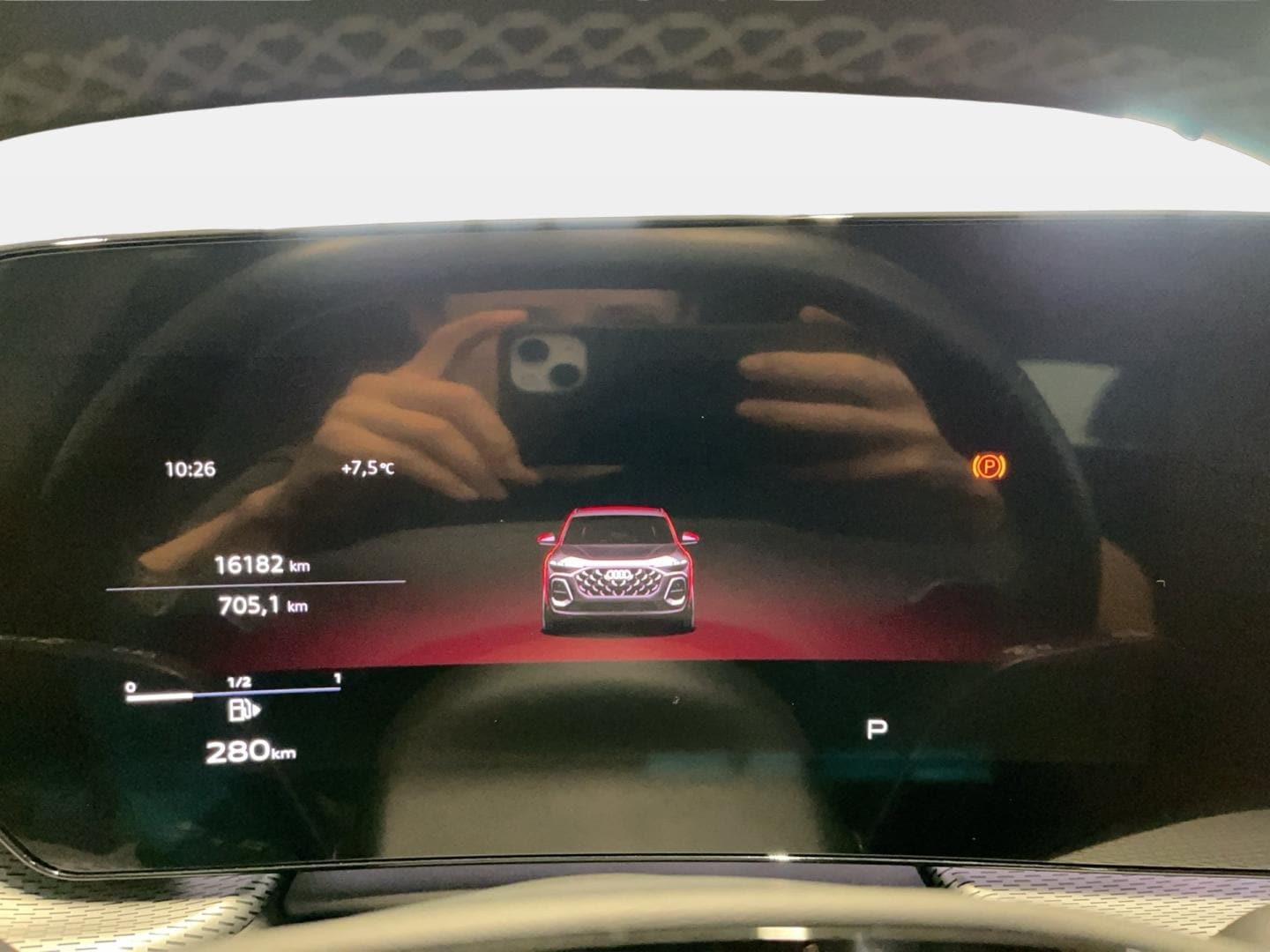 Bild über Audi Q5 SUV TDI quattro 150 kW S tronic - für weitere Informationen kontaktieren Sie den Audi Partner