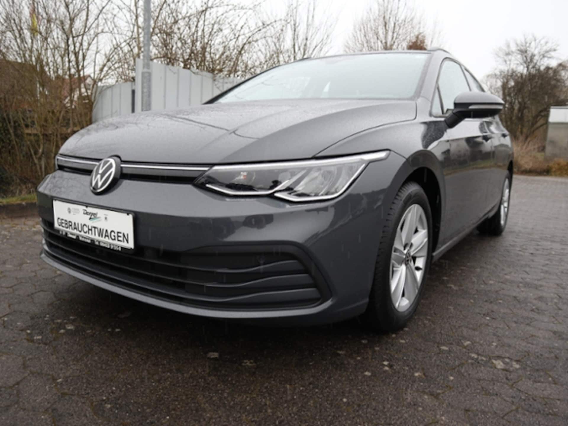 Volkswagen Golf Variant Life