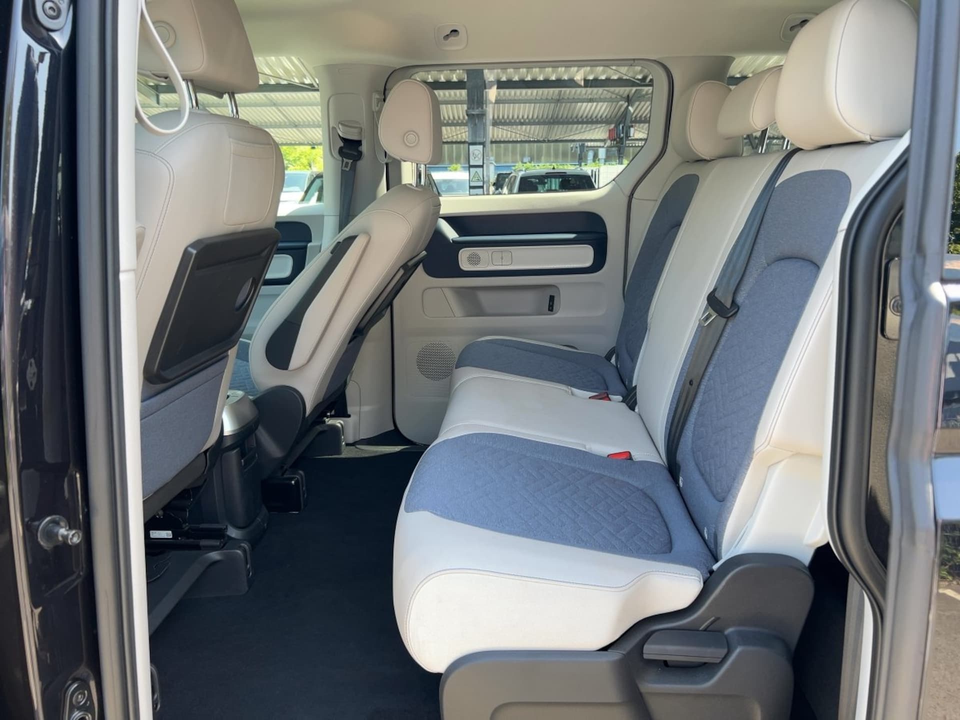 Volkswagen ID. Buzz Pro