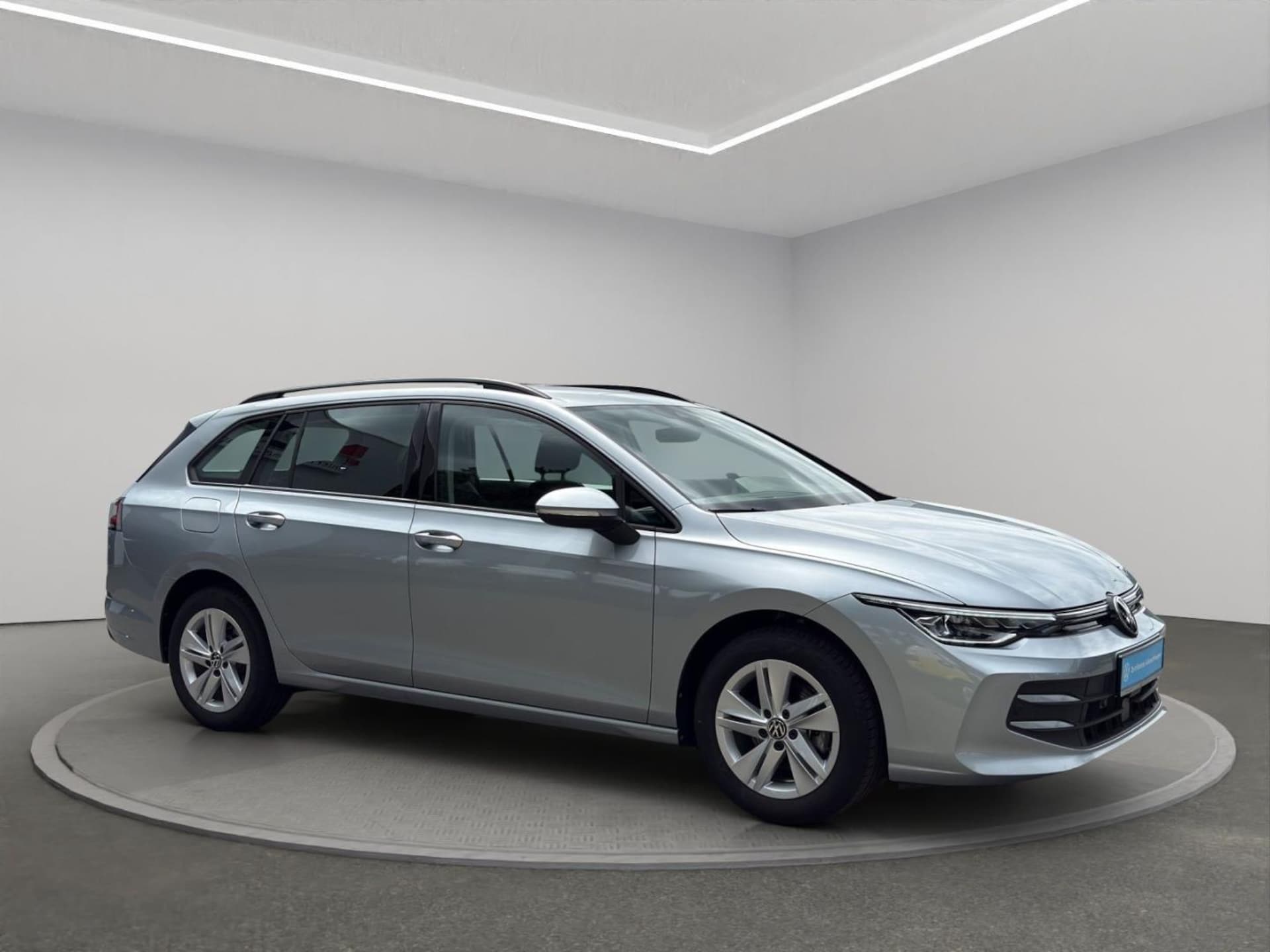 Volkswagen Golf Variant Life
