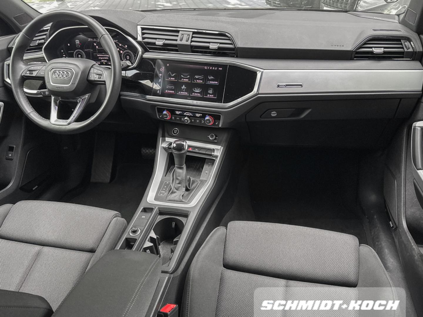 Image about Audi Q3 Sportback TFSI e 45 TFSI e S tronic