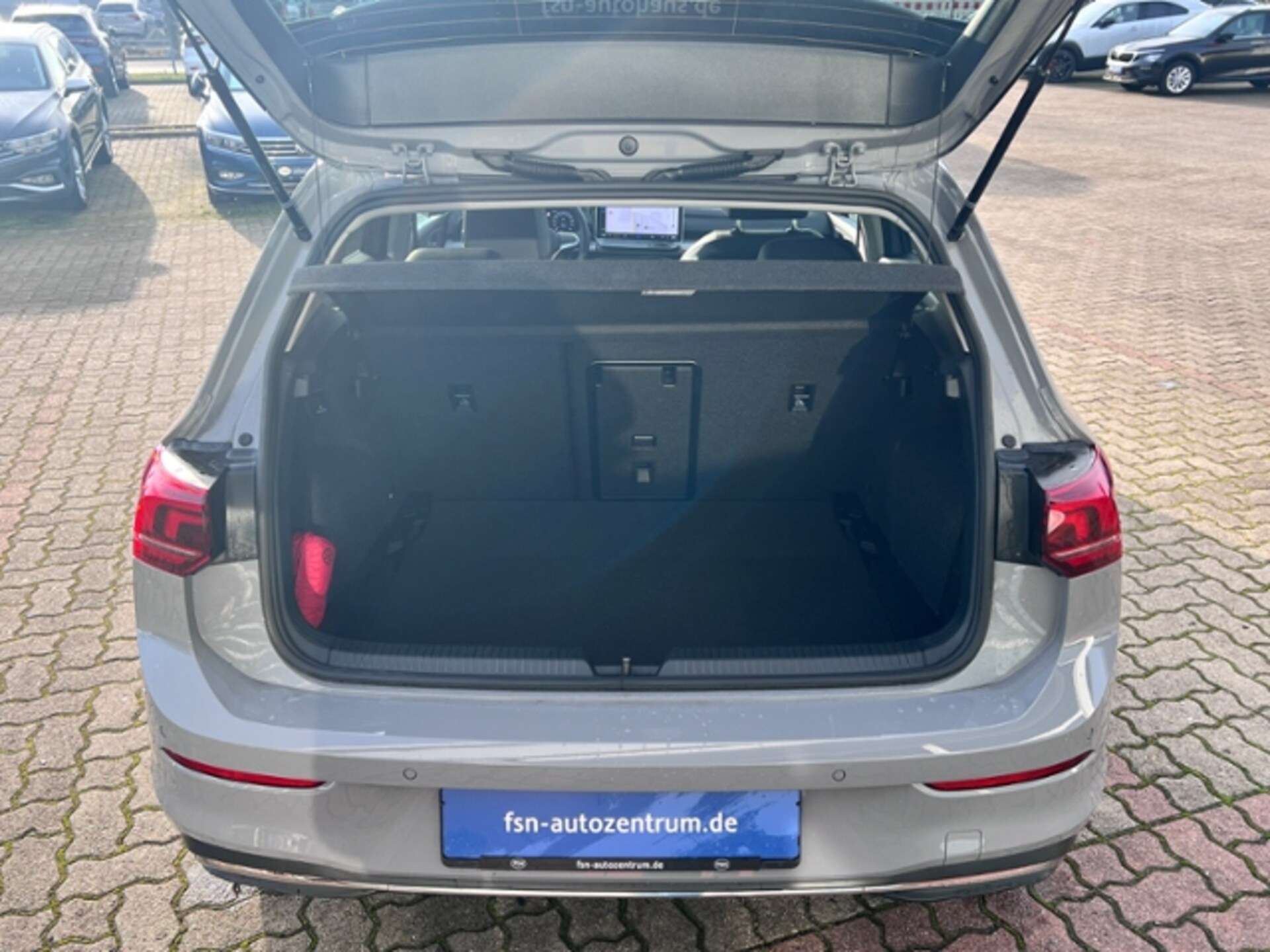 Volkswagen Golf Style