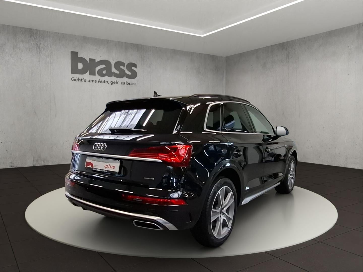 Bild über Audi Q5 TFSI e S line business 50 TFSI e quattro S tronic - für weitere Informationen kontaktieren Sie den Audi Partner