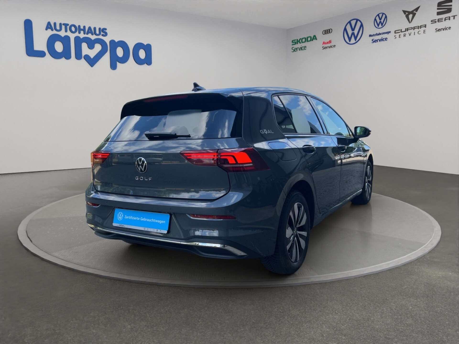 Volkswagen Golf Life