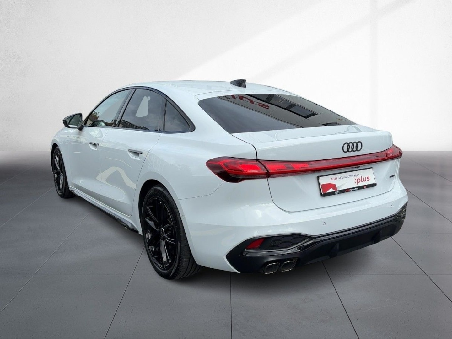 Bild über Audi A5 Limousine TDI quattro 150 kW S tronic - für weitere Informationen kontaktieren Sie den Audi Partner