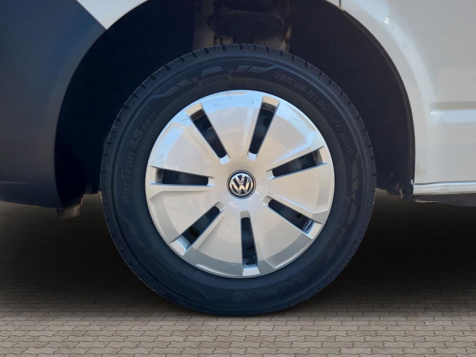 Volkswagen T6.1 Transporter Kasten kurzer Radstand