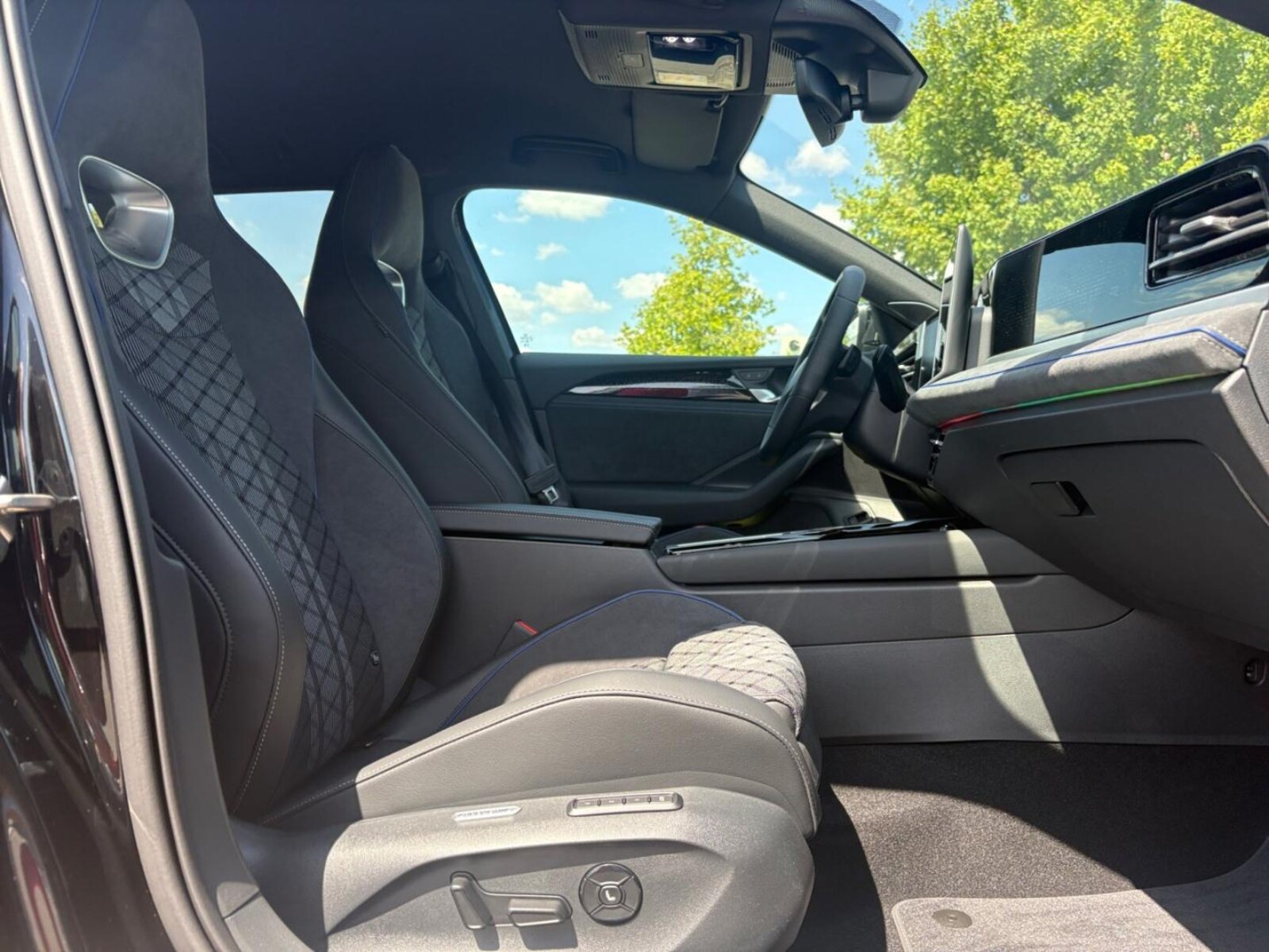 Volkswagen Passat – Bild 9