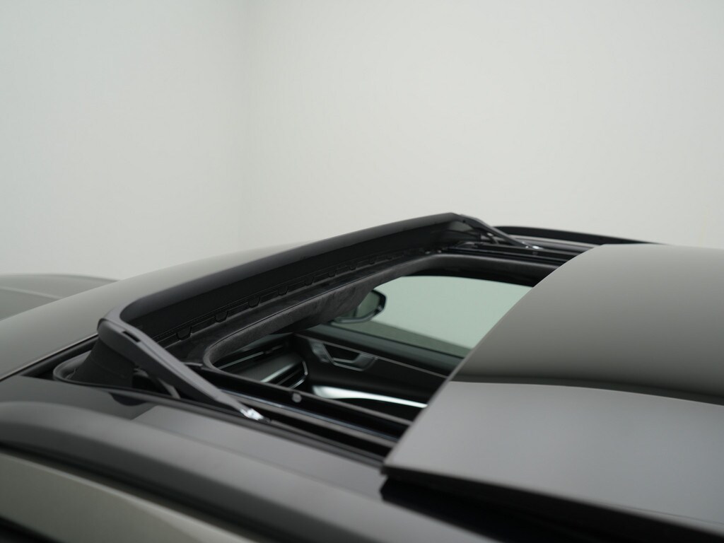 Image about Audi RS 6 Avant performance quattro tiptronic