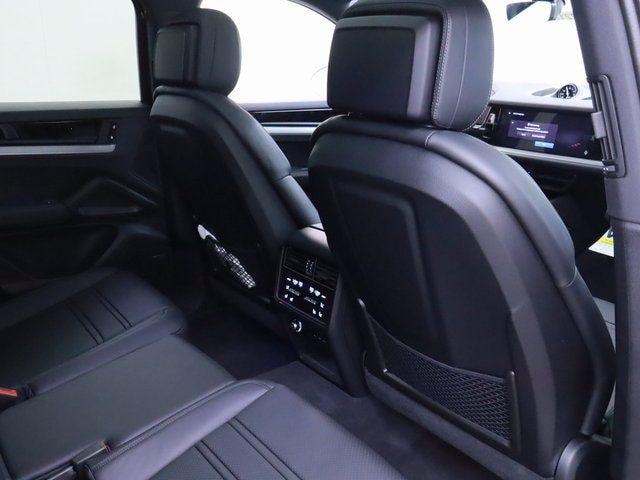 2024 Porsche Cayenne Coup Base - Photo 19
