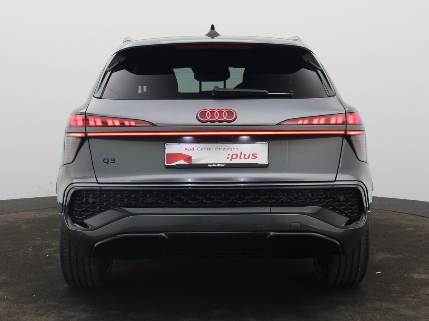 Bild über Audi Q3 SUV TFSI 110 kW S tronic - für weitere Informationen kontaktieren Sie den Audi Partner