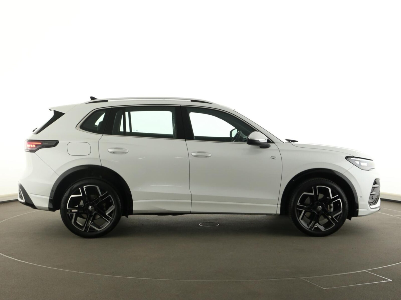 Volkswagen Tiguan – Bild 12