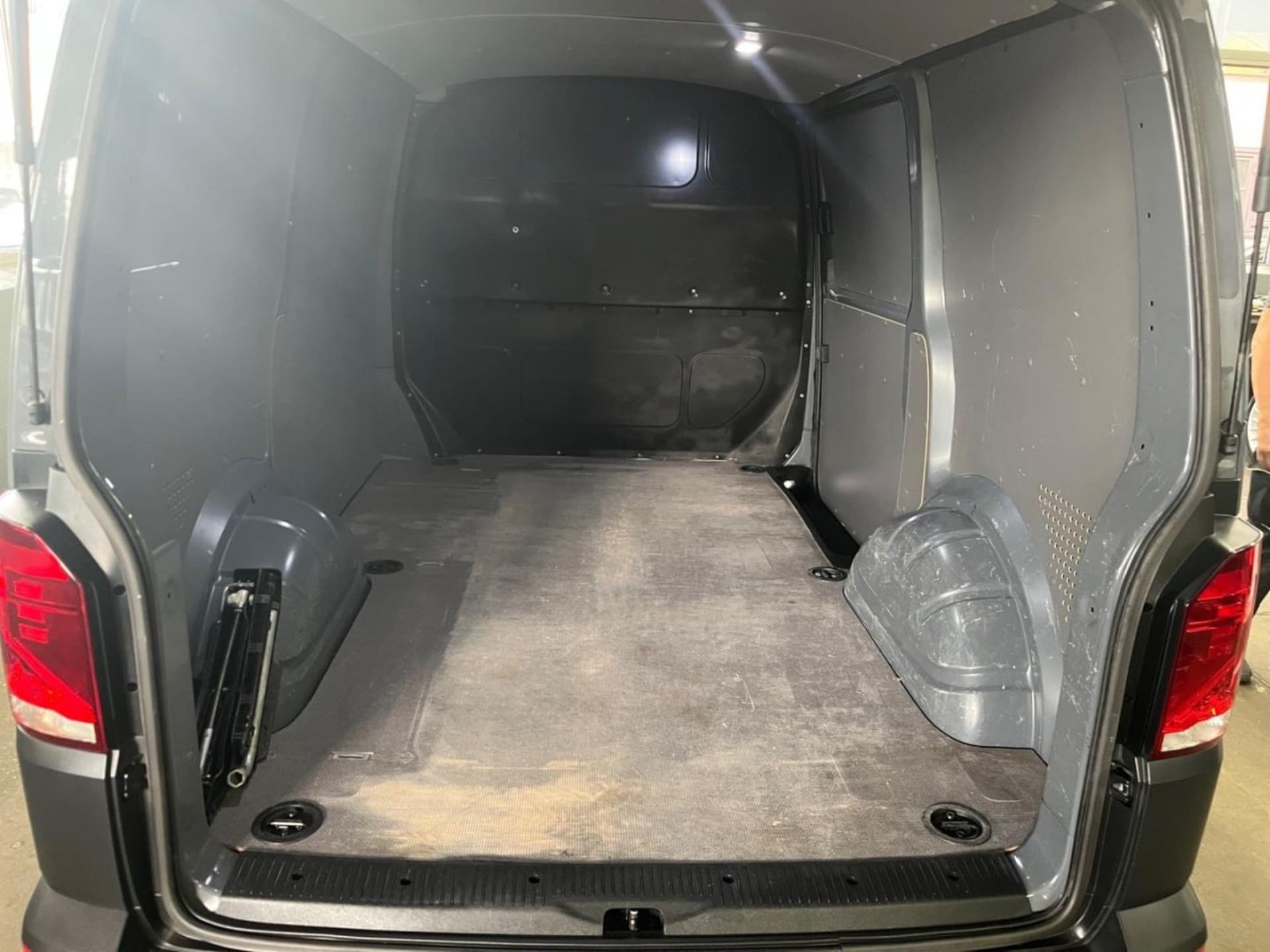 Volkswagen T6.1 Transporter Kasten kurzer Radstand