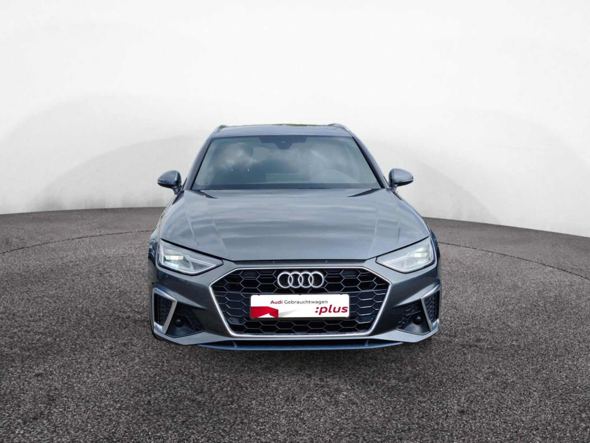 Audi A4 Avant S line