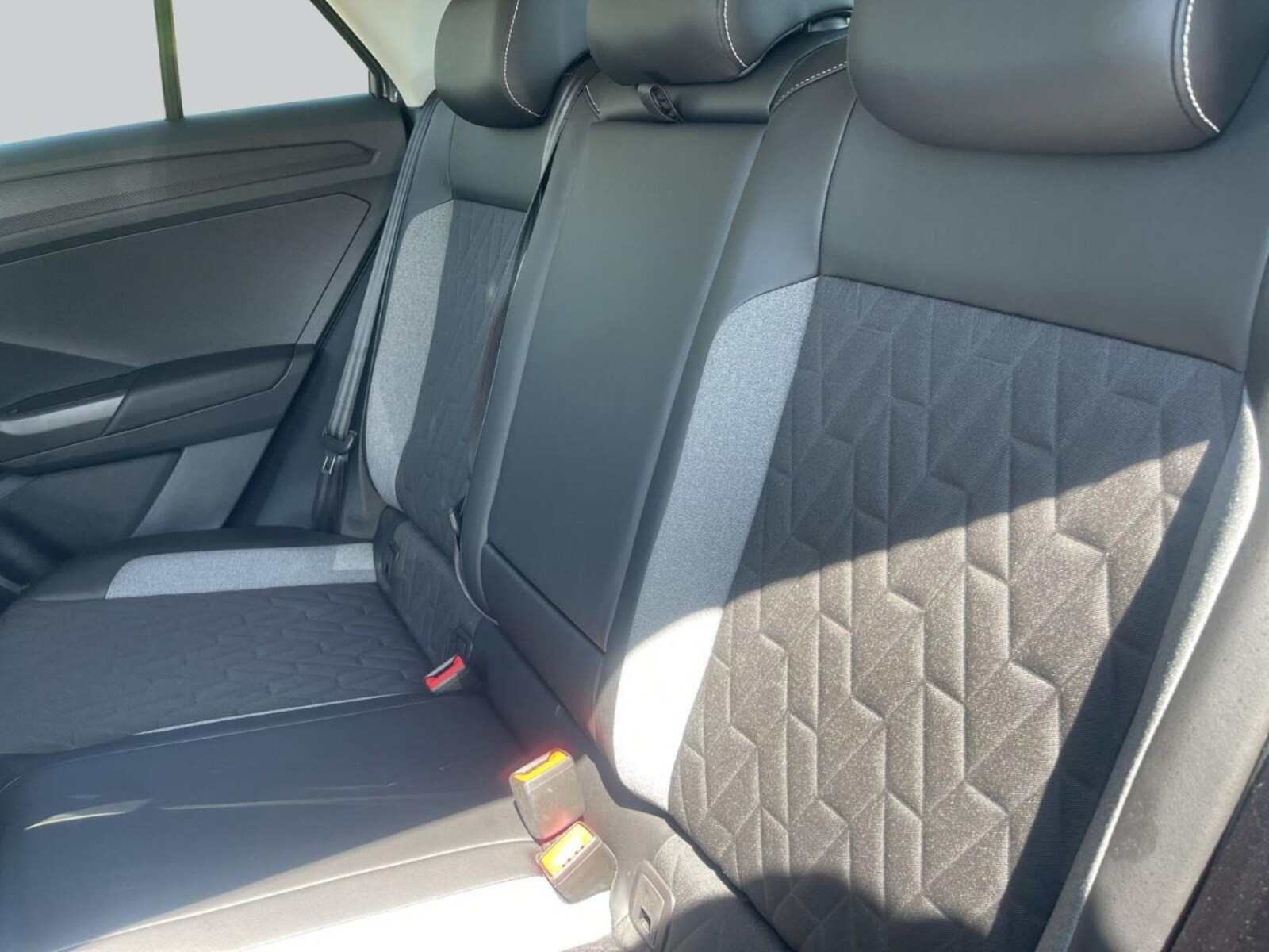Volkswagen T-Roc – Bild 13