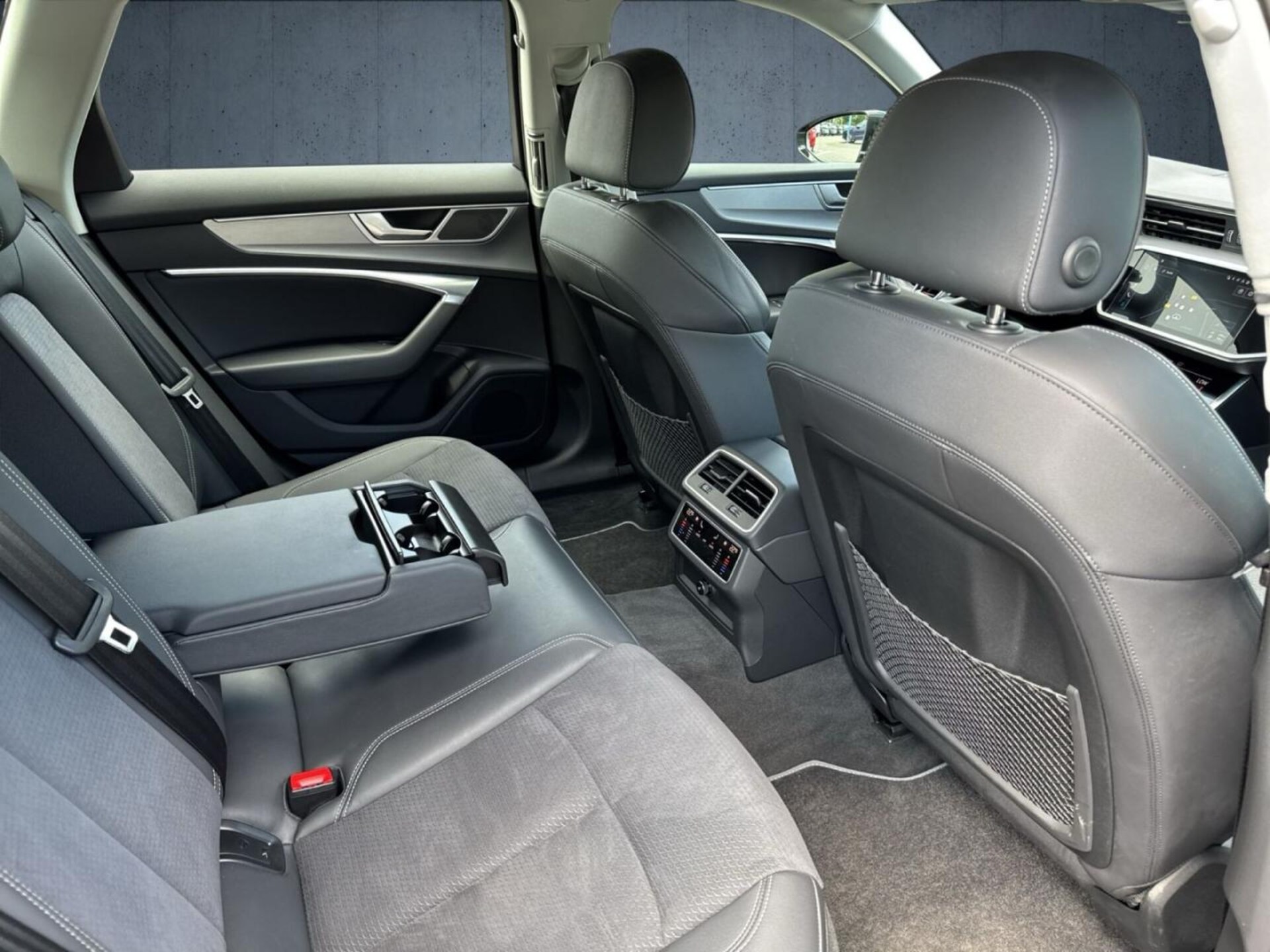 Audi S6 Avant