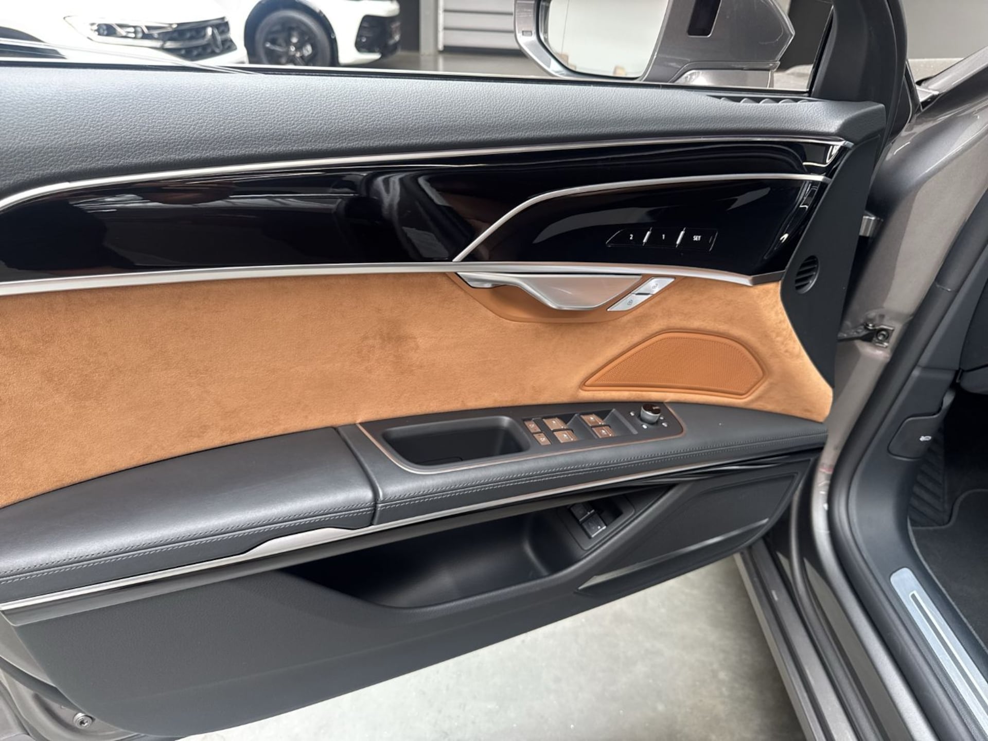 Audi A8 TFSI e