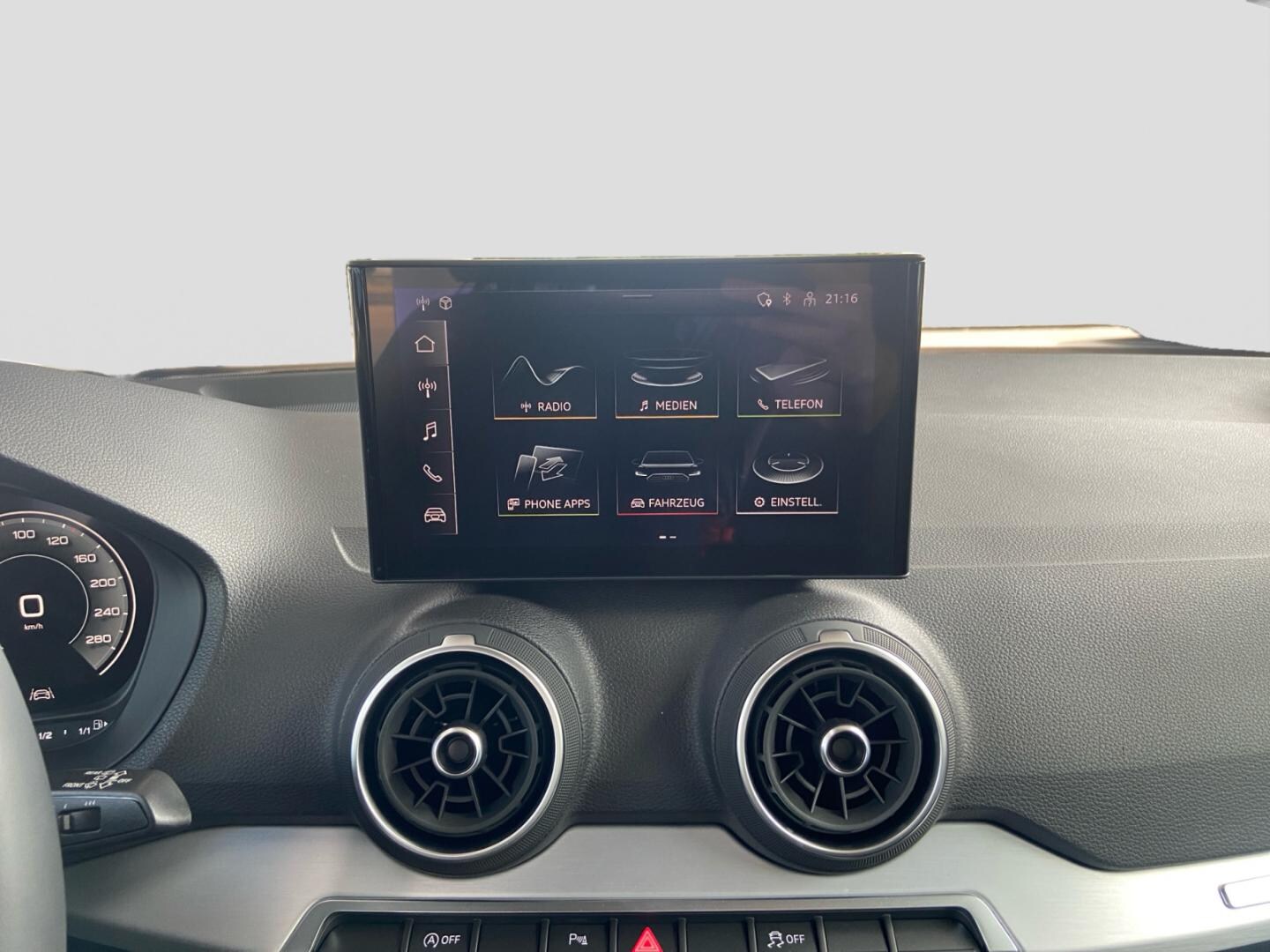 Bild über Audi Q2 advanced 35 TFSI S tronic - für weitere Informationen kontaktieren Sie den Audi Partner
