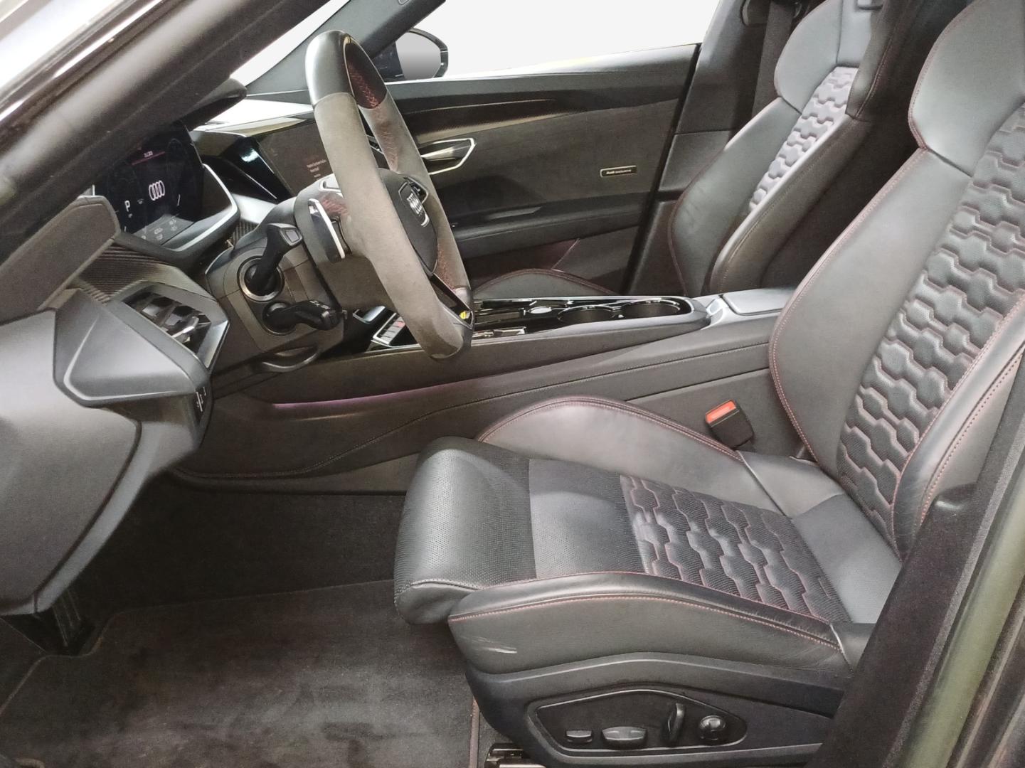 Bild über Audi e-tron GT e-tron GT quattro 350,00 kW - for more details contact your dealer