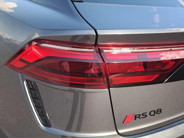 2025 Audi RS Q8 Base - Photo 38