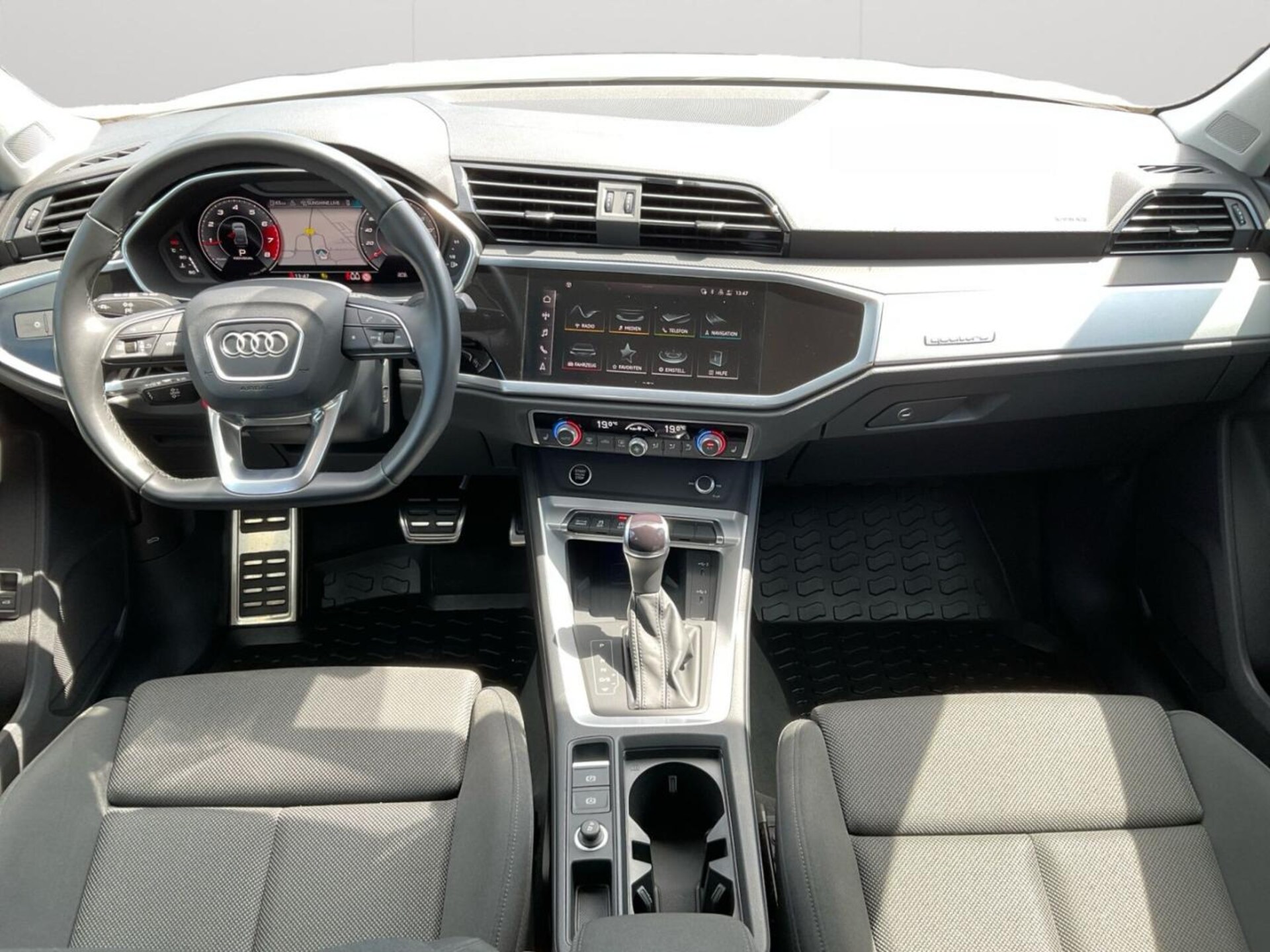 Audi Q3 Sportback S line
