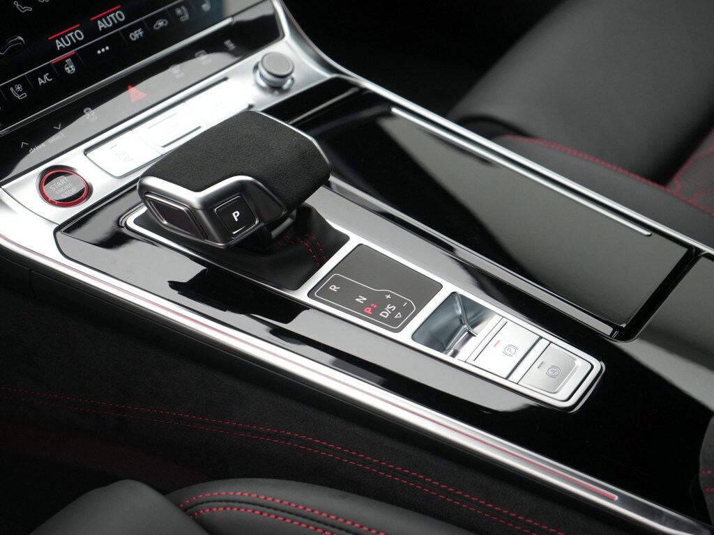 Image about Audi RS 6 Avant performance quattro tiptronic