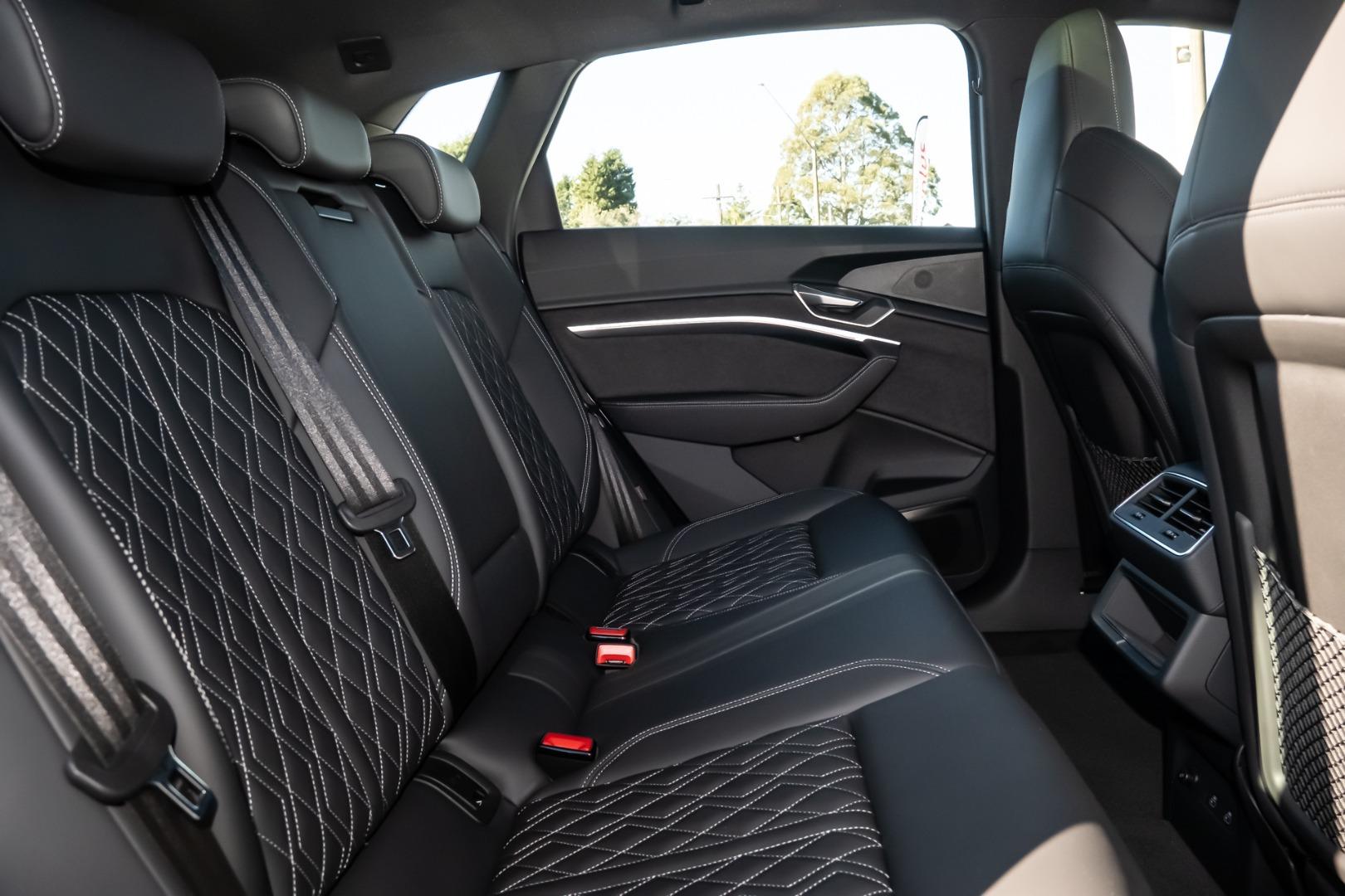Image about Audi Q8 e-tron 55 e-tron quattro Launch Edition 300,00 kW
