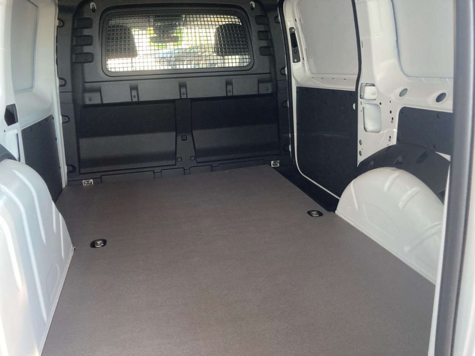 Volkswagen Caddy Maxi Cargo – Bild 8