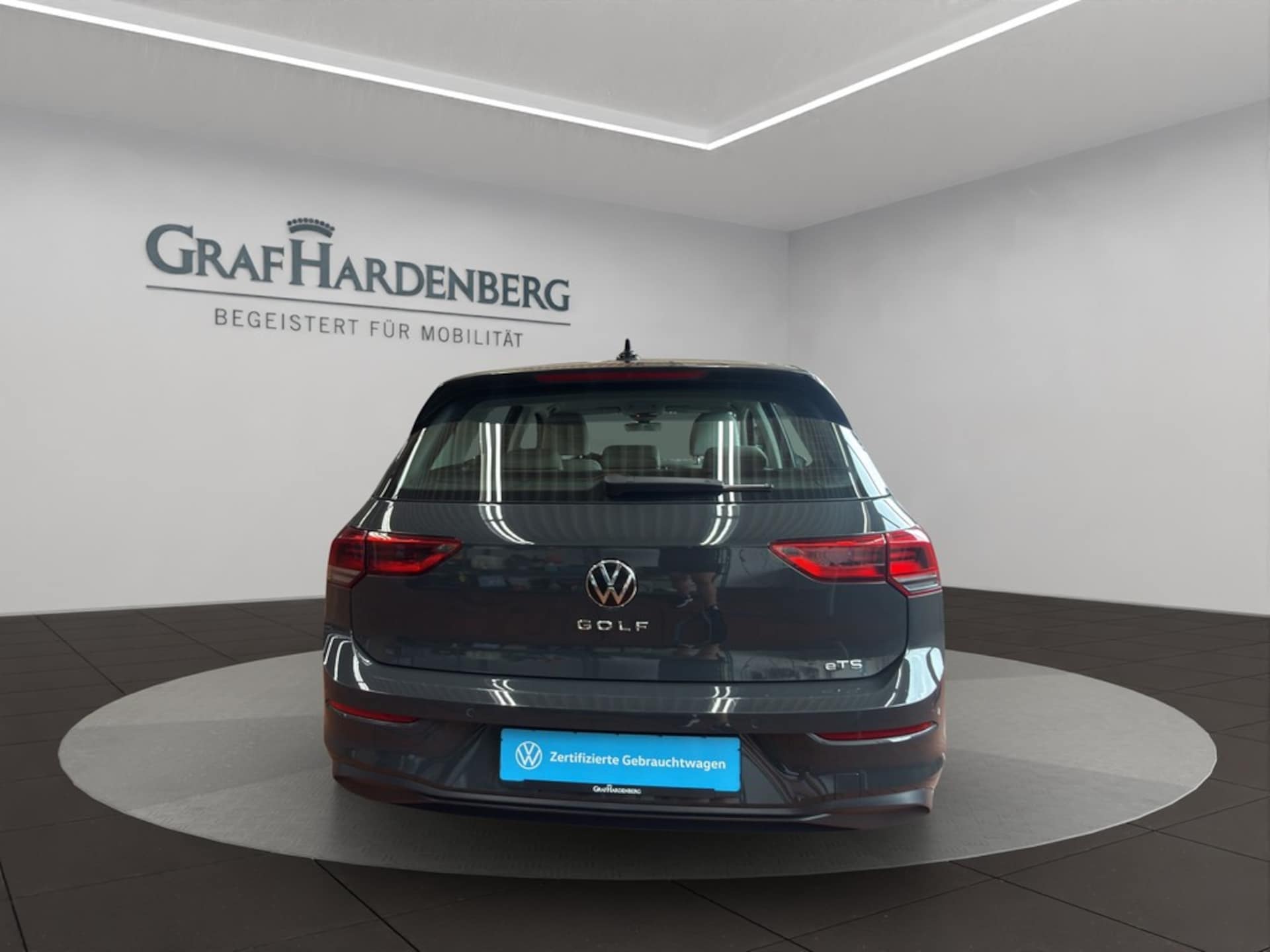 Volkswagen Golf Life