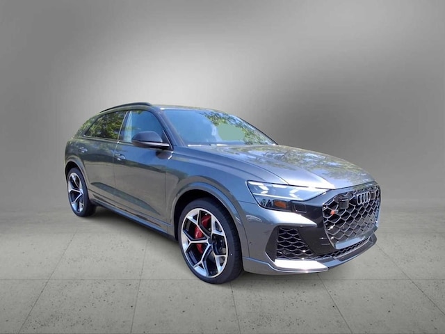 2026 Audi RS Q8 SUV performance