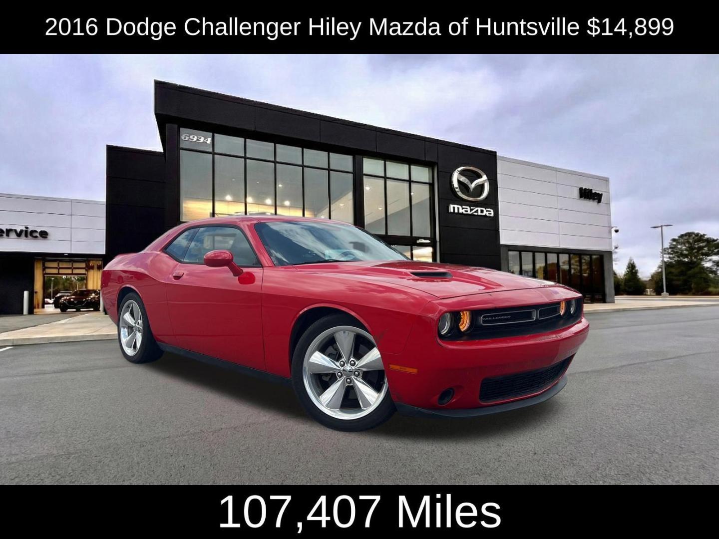 2016 Dodge Challenger SXT's photo