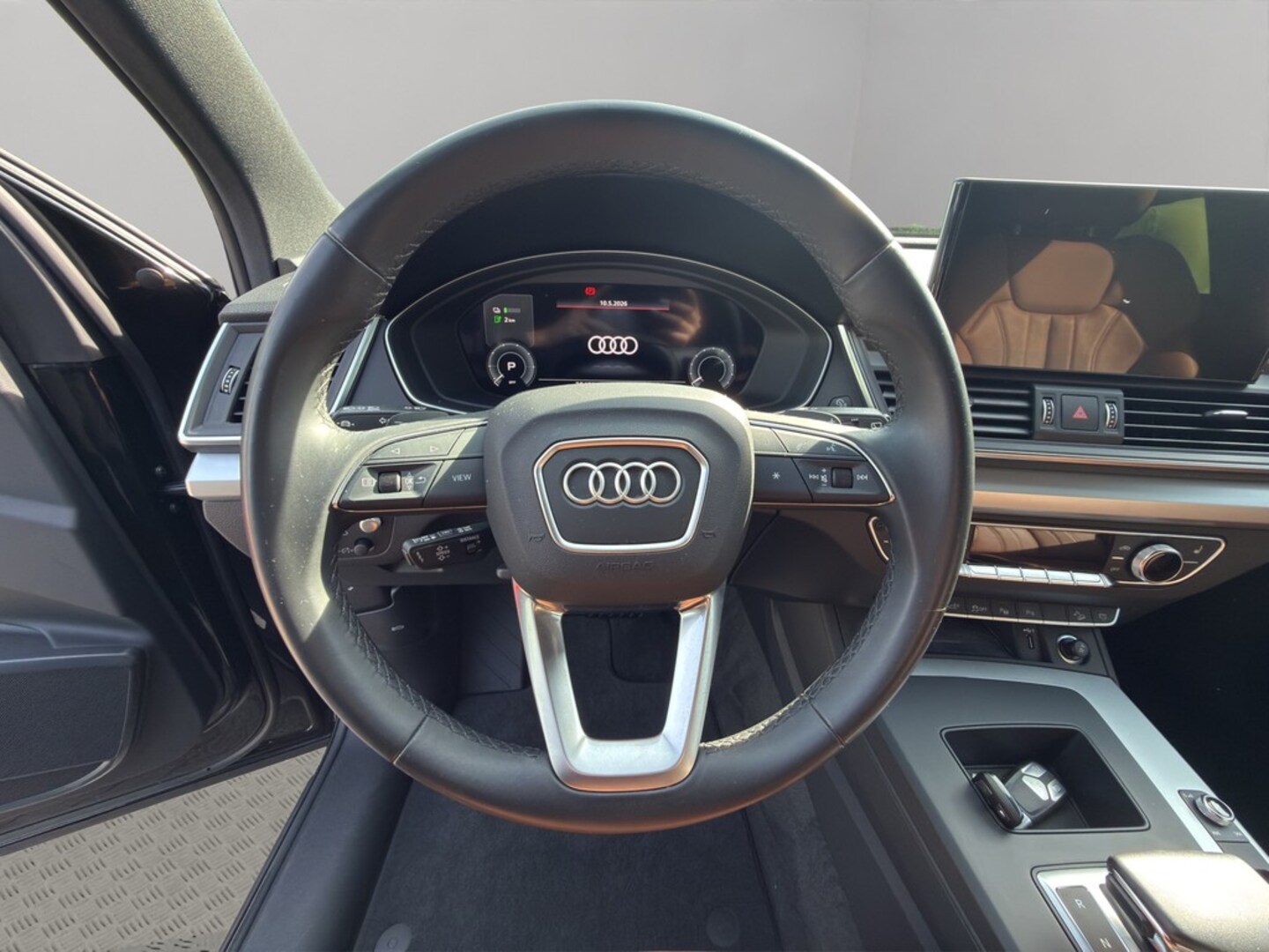 Bild über Audi Q5 TFSI e S line 55 TFSI e quattro S tronic - für weitere Informationen kontaktieren Sie den Audi Partner