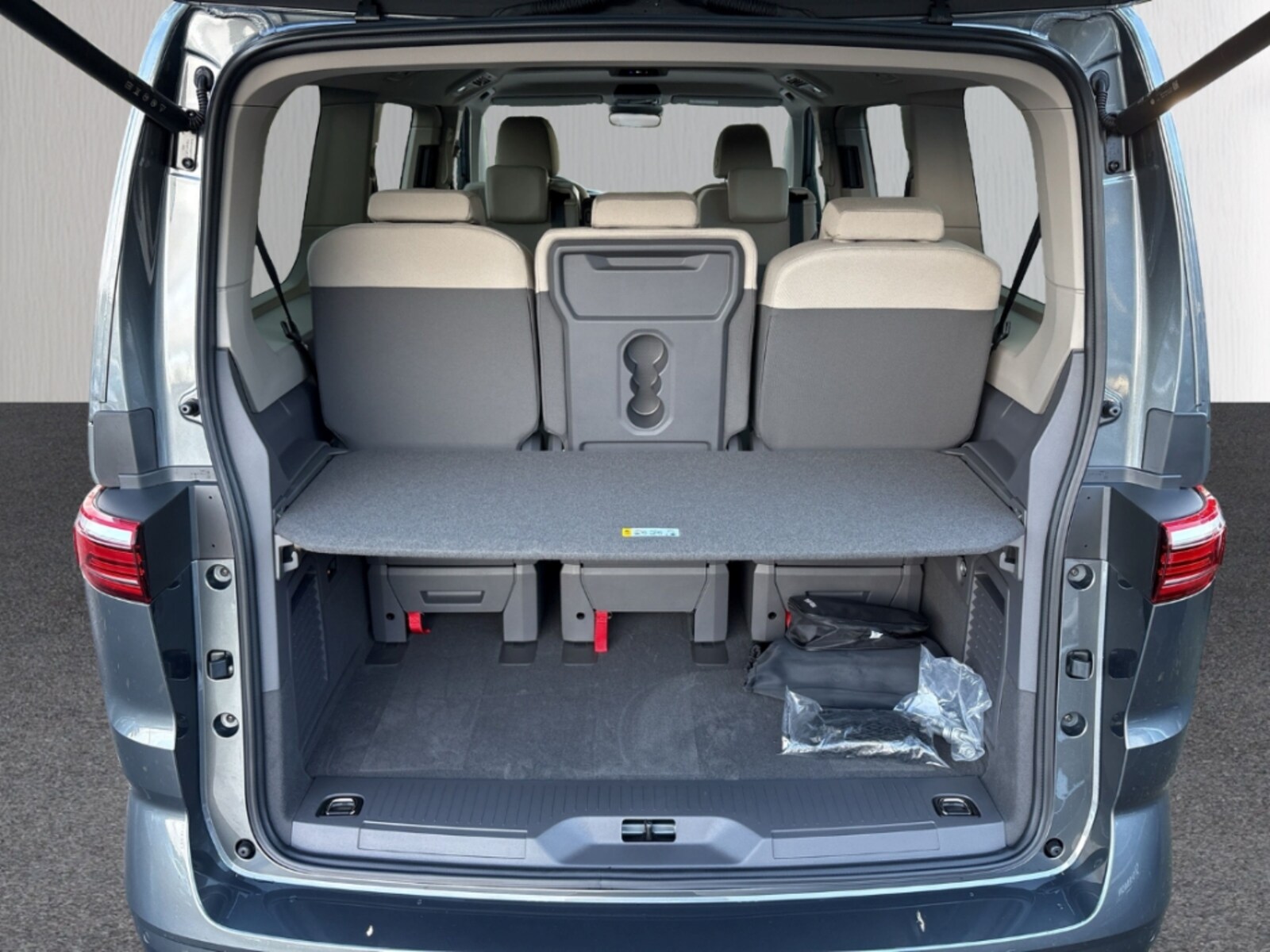 Volkswagen Multivan Langversion – Bild 13