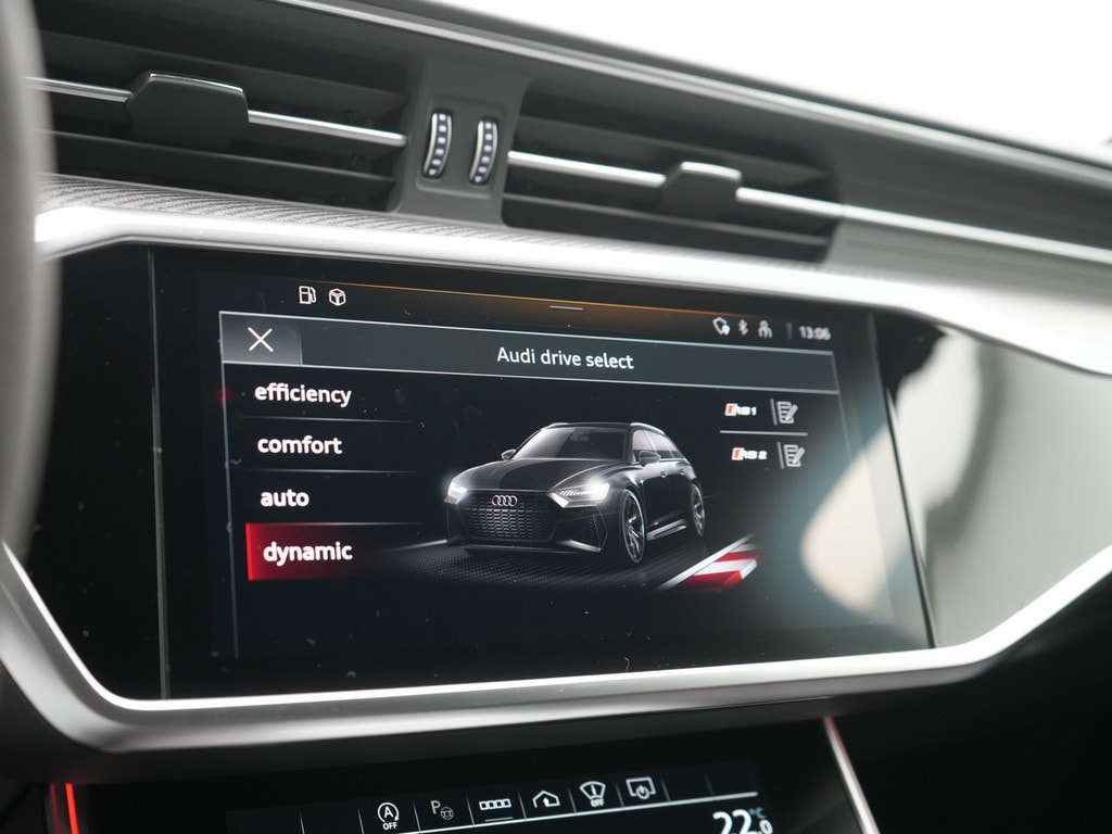 Image about Audi RS 6 Avant performance quattro tiptronic