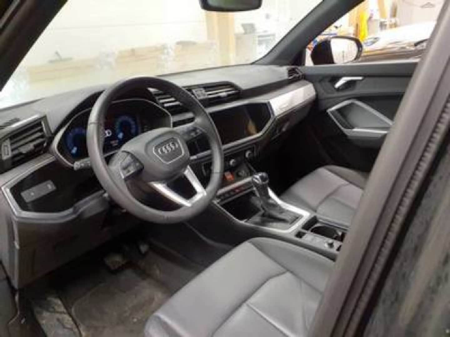 Bild über Audi Q3 S line 35 TDI S tronic - für weitere Informationen kontaktieren Sie den Audi Partner