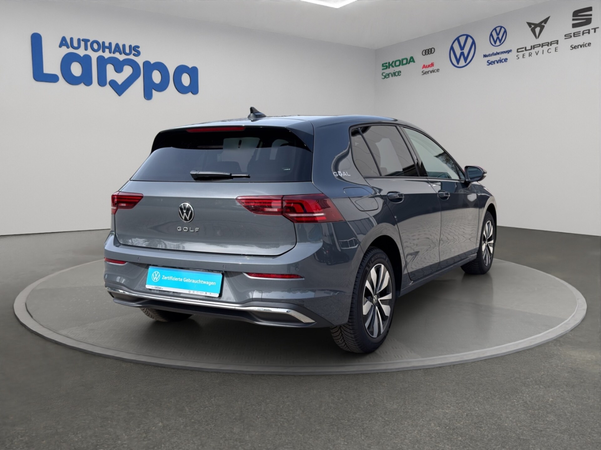 Volkswagen Golf Life