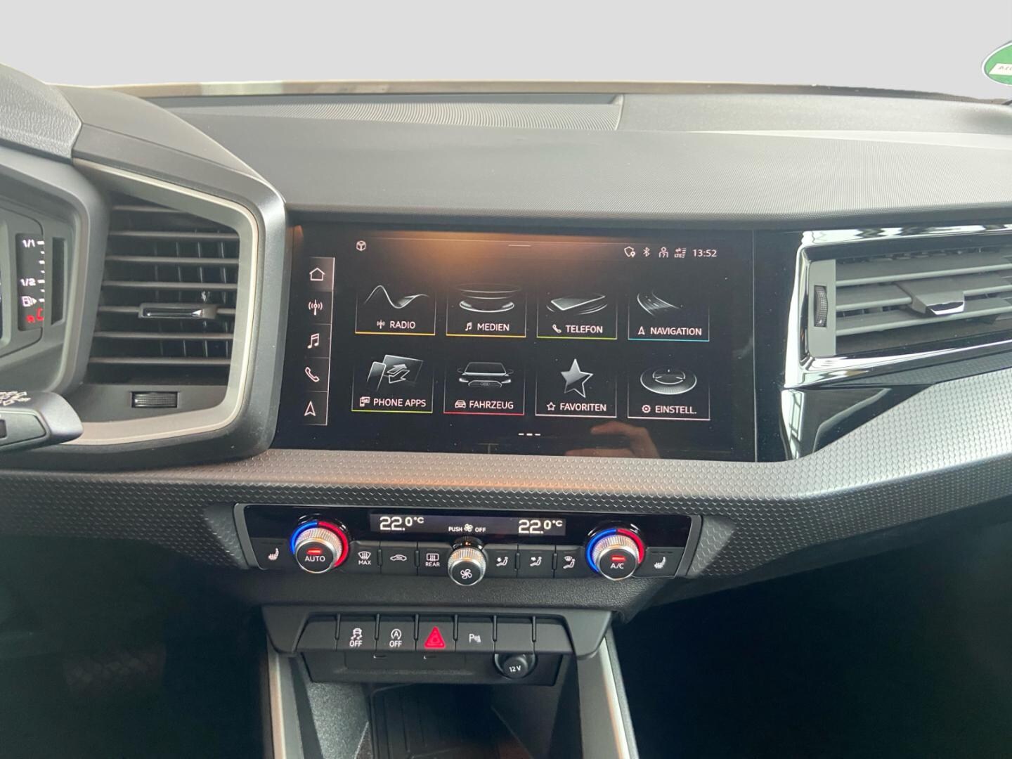 Bild über Audi A1 Sportback advanced 25 TFSI S tronic - für weitere Informationen kontaktieren Sie den Audi Partner
