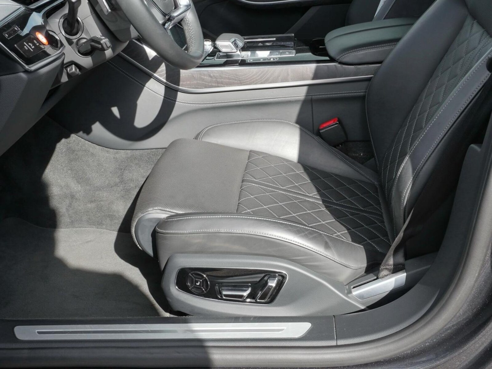 Audi A8 L – Bild 22