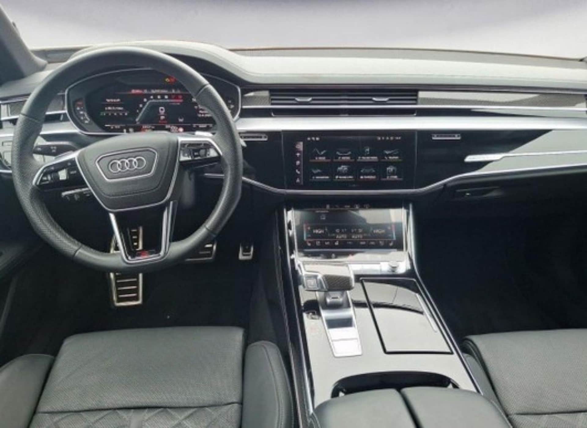 Audi S8