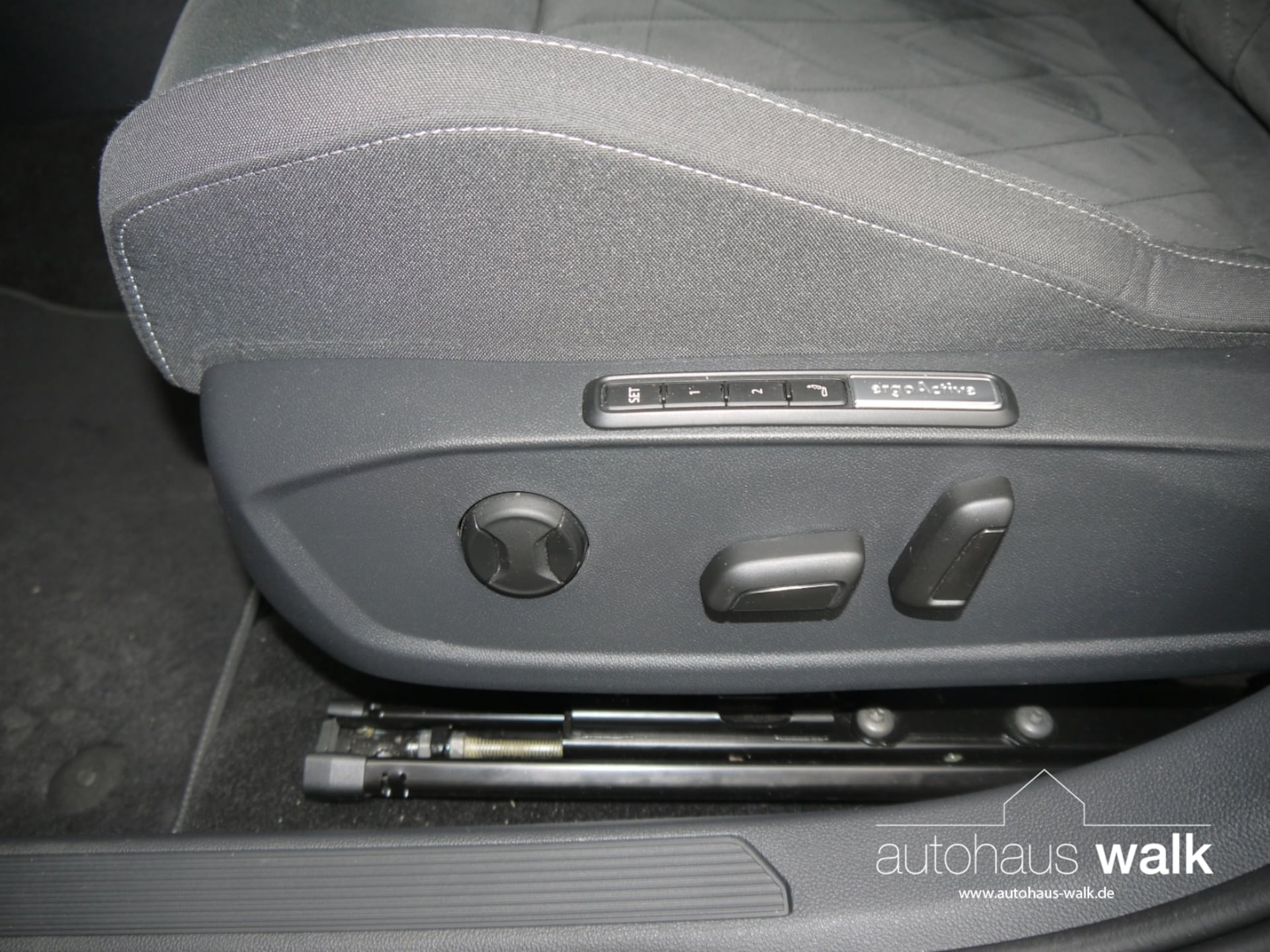 Volkswagen Golf Variant Style