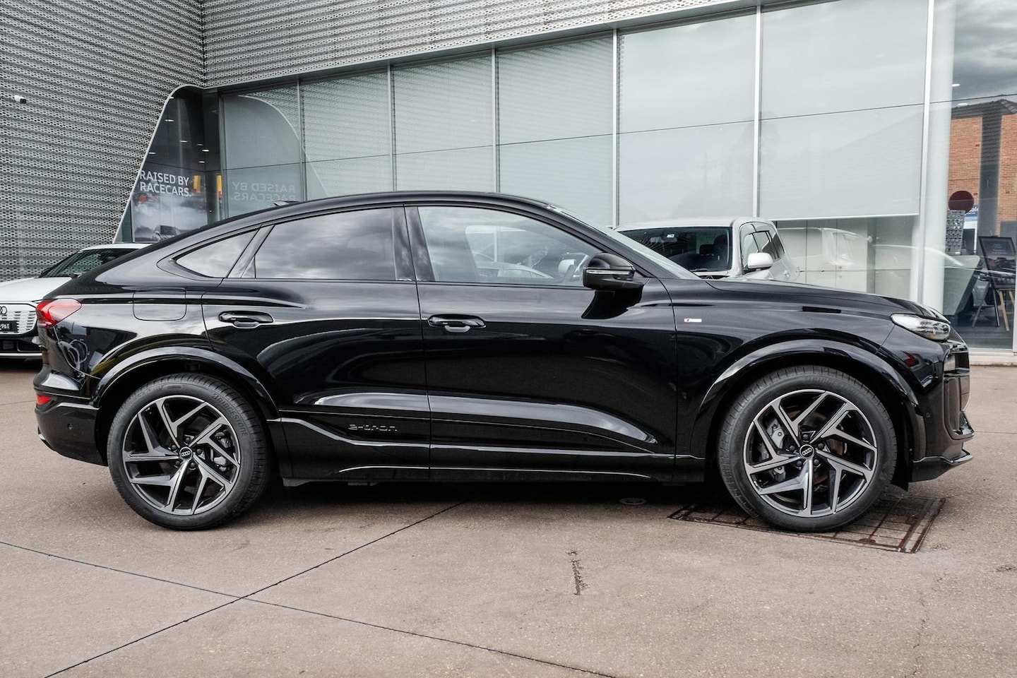 Image about Audi Q6 Sportback e-tron e-tron quattro